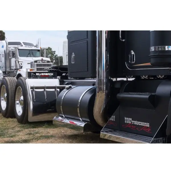 SMOOTH QUARTER FENDER- TRI ARM STYLE WITH 24" WIDE & 34" LENGTH (304SS) - Image 4