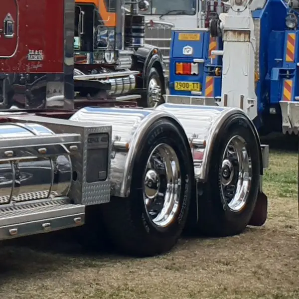 Single-fender-22.5-rim-traditional-2448-2.0