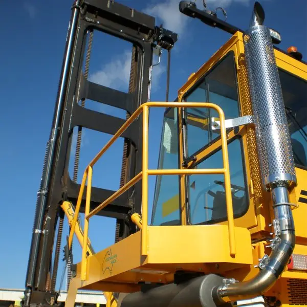 GH636-tube-mount-guards-in-an-tractor